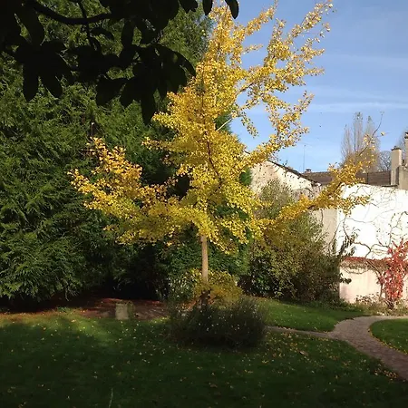 La Maison De Cosi Bed & Breakfast