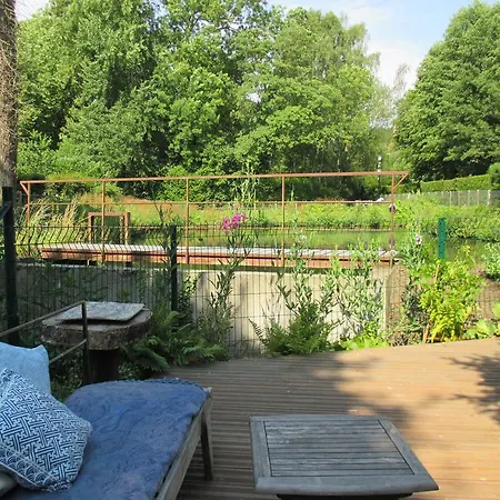 La Maison De Cosi Bed & Breakfast *