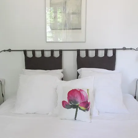 La Maison De Cosi Bed & Breakfast Mere